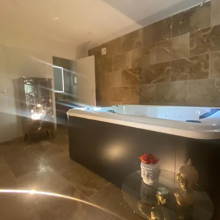 Provencal Du Mas Arnaud Holiday home